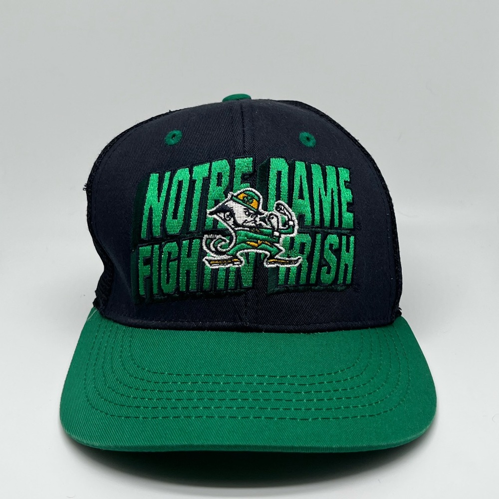 NCAA Notre Dame Fighting Irish LOGO Snapback Hat Cap Pristine, St Patricks Day